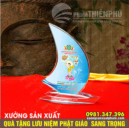 quà tặng cho phật tử