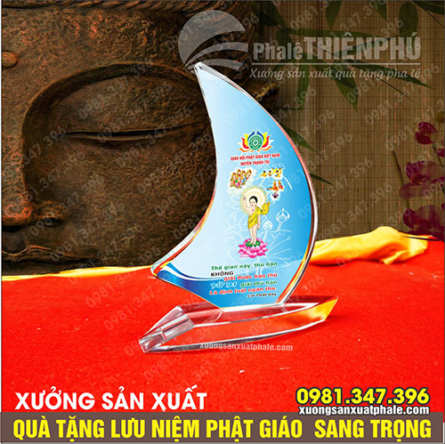 quà tặng cho phật tử