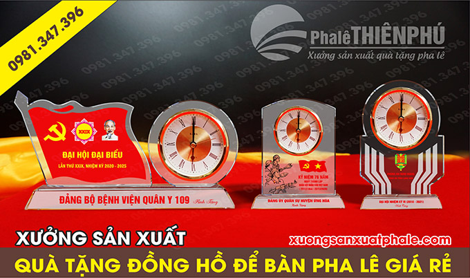 mẫu quà tặng đồng hồ pha lê cao cấp 5