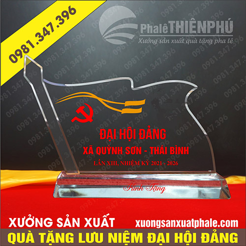 quà lưu niệm đại hội trường