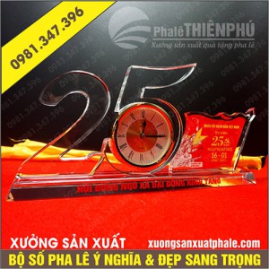 Bộ số kỷ niệm 25 năm gắn đồng hồ