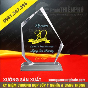 Kỷ niệm chương họp lớp 33