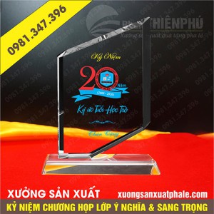 Kỷ niệm chương họp lớp 35