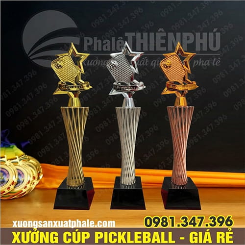 Bộ Cúp Pickleball Thân Kim Loại Vàng Bạc Đồng Gắn Vợt